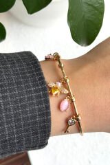 Premium Seri Renkli Taşlı Arı Charmlı Ayarlanabilir Kadın Çelik Bileklik Kelepçe