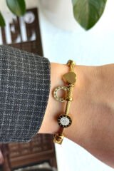 Özel Seri Romen Charmlı Kalp Ve Kelebek Detaylı Mıknatıslı Kadın Çelik Bileklik Kelepçe