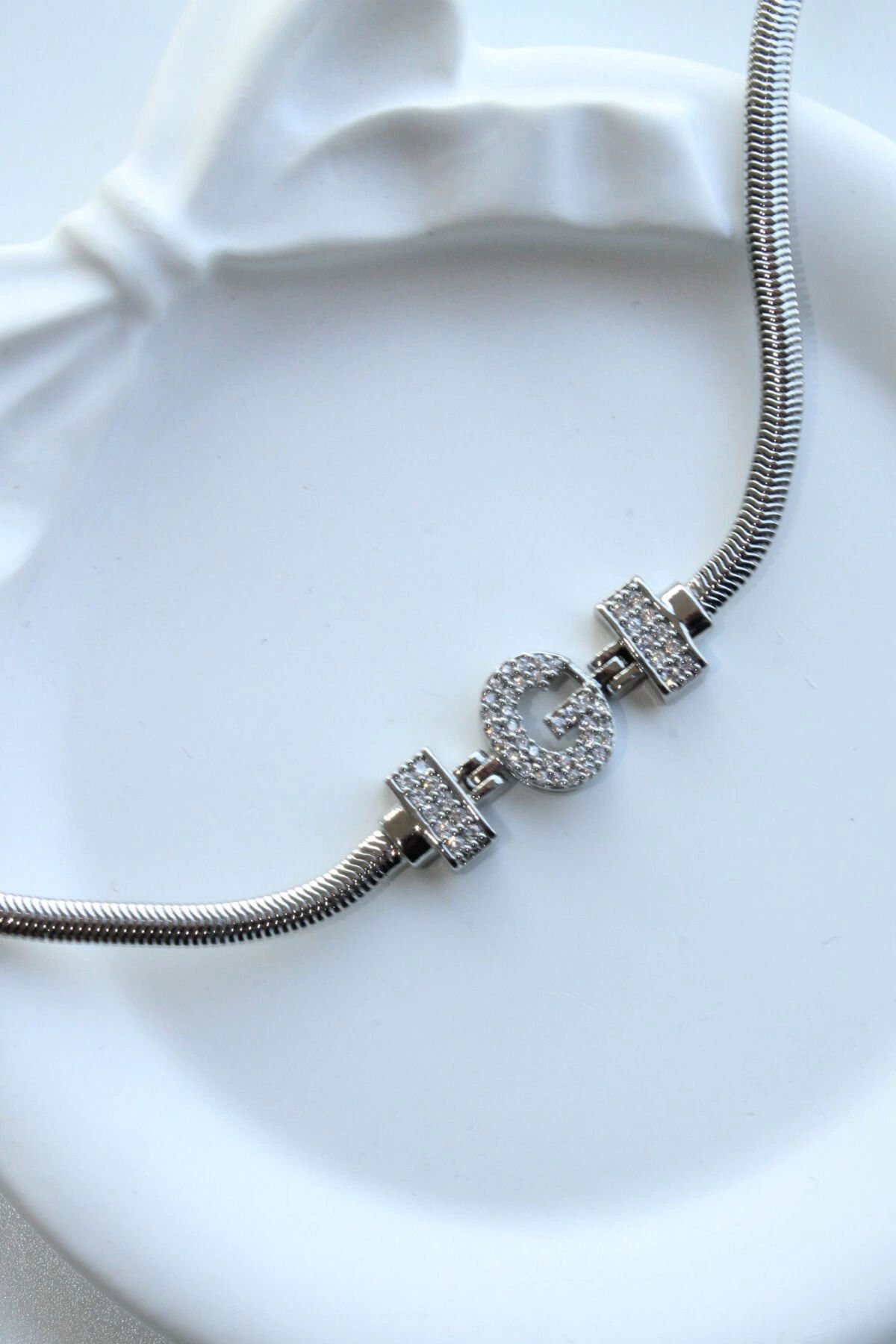 İthal Seri G Harfi Balık Sırtı Zincirli Kadın Çelik Bileklik Kararmaz Renk Atmaz