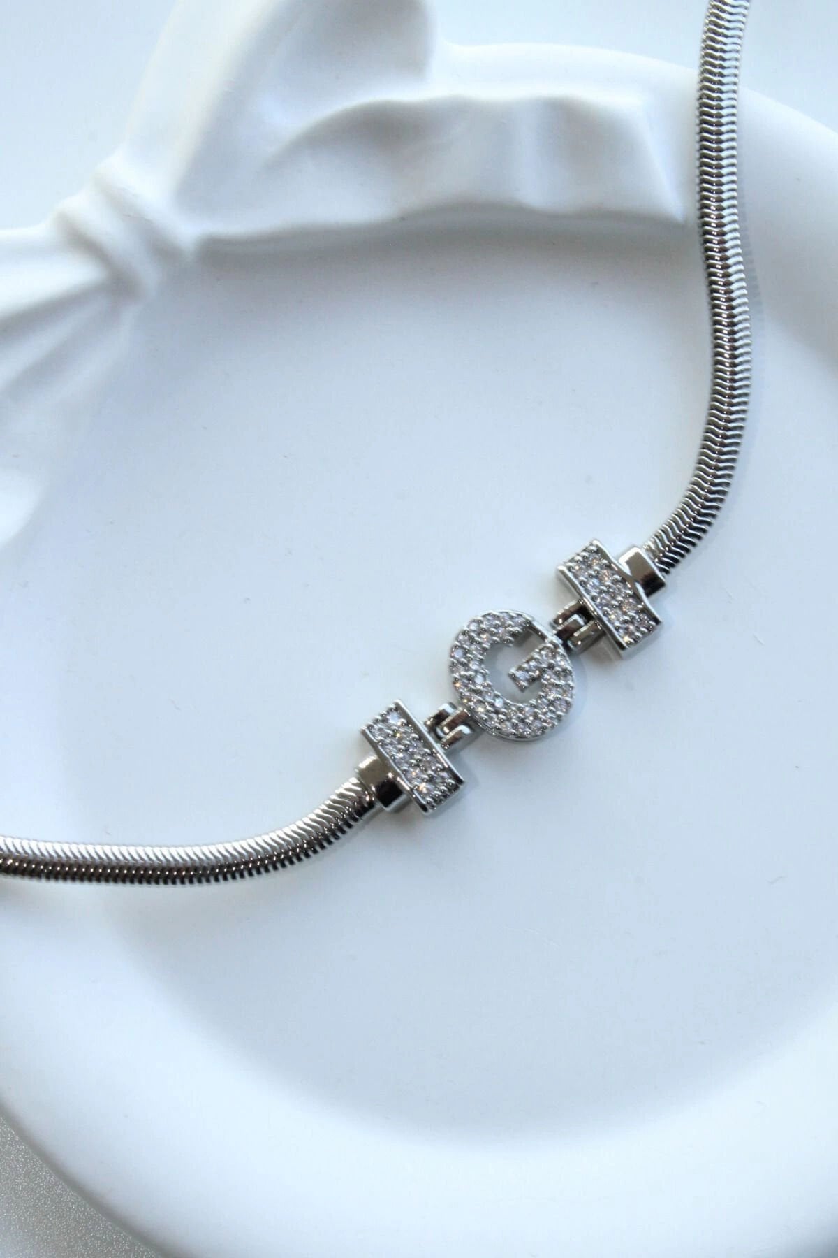 İthal Seri G Harfi Balık Sırtı Zincirli Kadın Çelik Bileklik Kararmaz Renk Atmaz