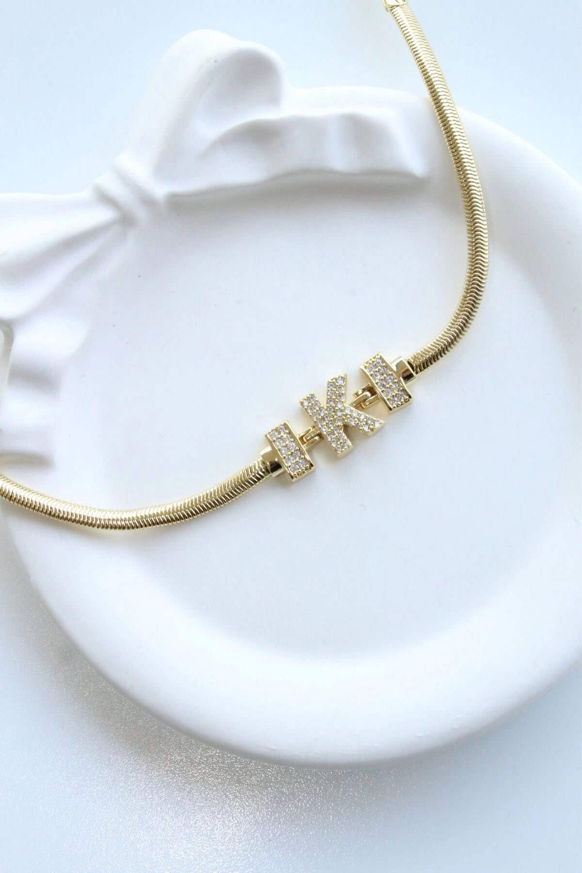 İthal Seri K Harfi Balık Sırtı Zincirli Kadın Çelik Bileklik Kararmaz Renk Atmaz