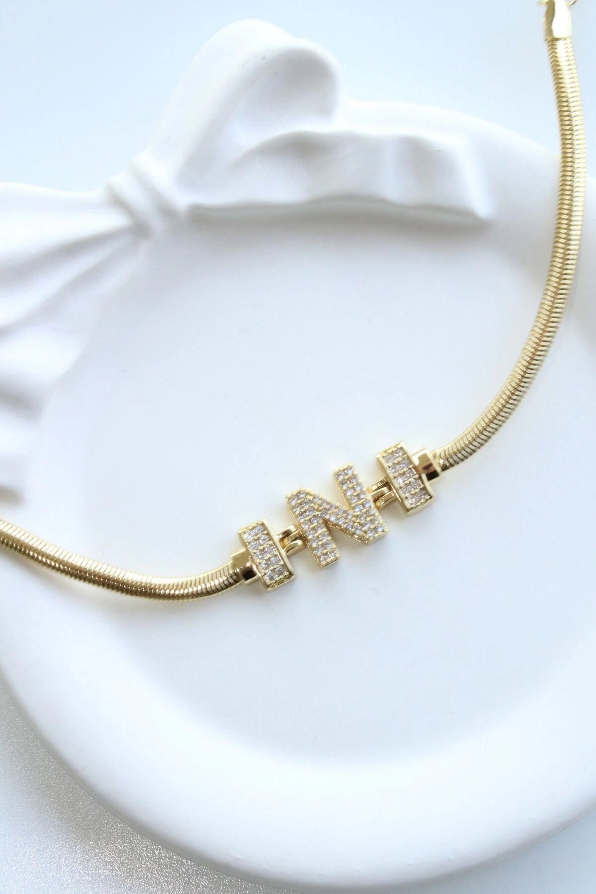 İthal Seri N Harfi Balık Sırtı Zincirli Kadın Çelik Bileklik Kararmaz Renk Atmaz