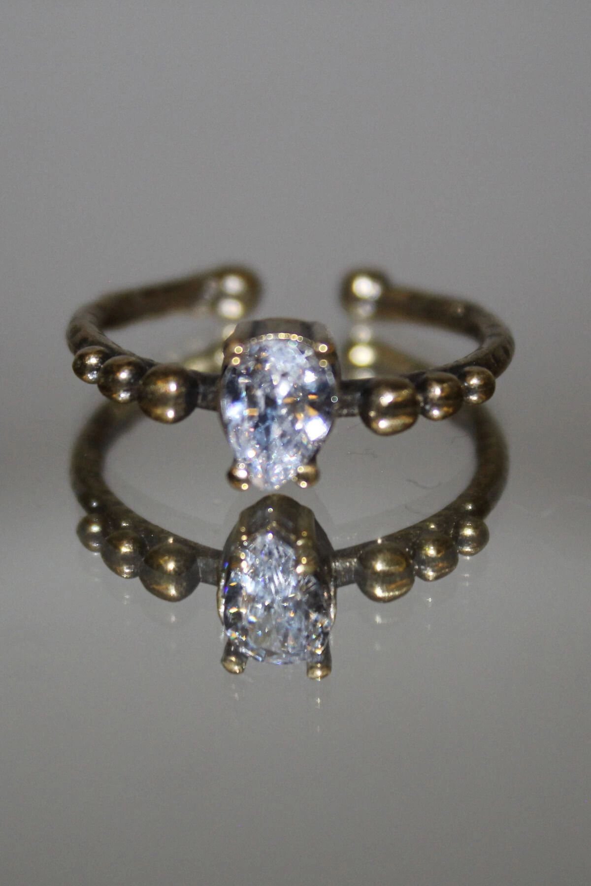 Exclusive Seri Ayarlanabilir Paslanmaz Kararmaz Boncuk Detay Bronz Zirkon Damla Taş Şık Kadın Yüzük