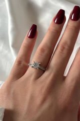 Premium Seri Yuvarlak Kesim Klasik Tek Taş Yarım Tur Zirkon Taşlı Ayarlanabilir Kadın Çelik Yüzük