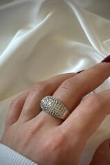 Özel Tasarım Minimalist Full Beyaz Taşlı Bombe Tasarım Ayarlanabilir Kadın Çelik Yüzük