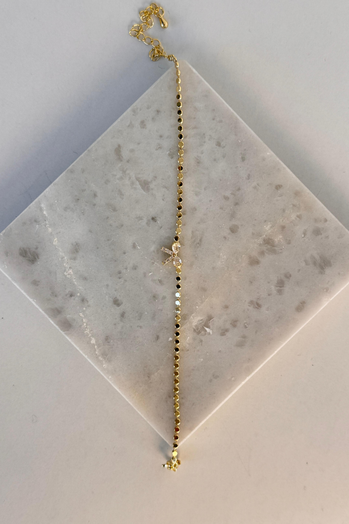 Yeni Sezon Ezme Zincirli Fiyonk Model Renk Atmaz Kararmaz Garantili Kadın Çelik Bileklik