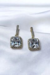 Özel Seri Parlak Baget Zirkon Taşlı Çivi Model Kadın Çelik Küpe