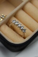 Klasik Mini Zirkon Taşlı 5 Taş Ayarlanabilir Kadın Yüzük