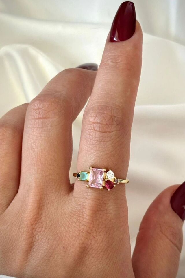 İthal Seri Zarif Karışık Renkli Pembe Baget Taşlı Tasarım Ayarlanabilir Kadın Çelik Yüzük Gold