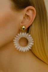 Premium Çiçek Tasarım Sallantılı Kadın Çelik Küpe