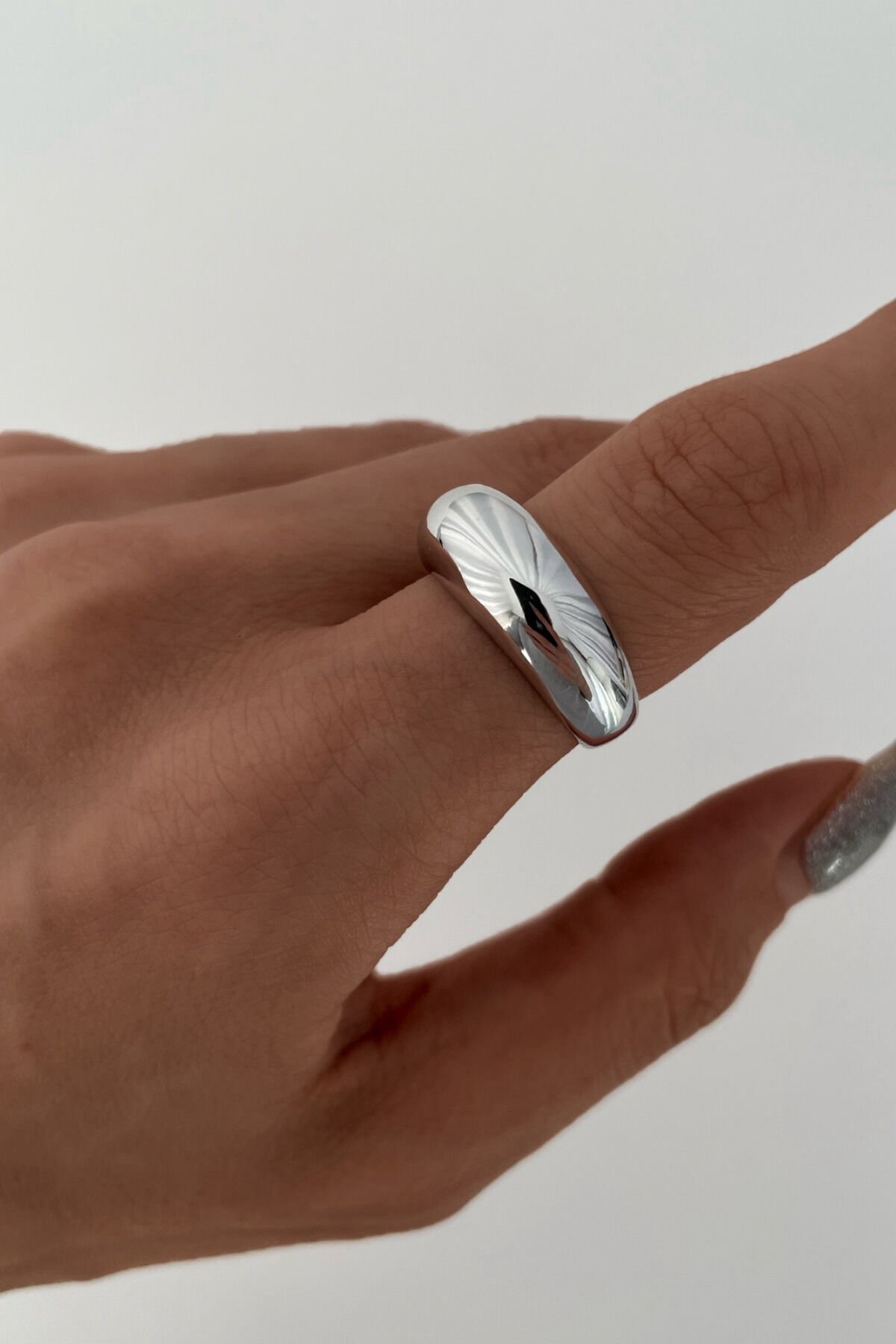 Özel Seri İthal Cilalı Tekli Kalın Bombe Model Tasarım Ayarlanabilir Kadın Çelik Yüzük