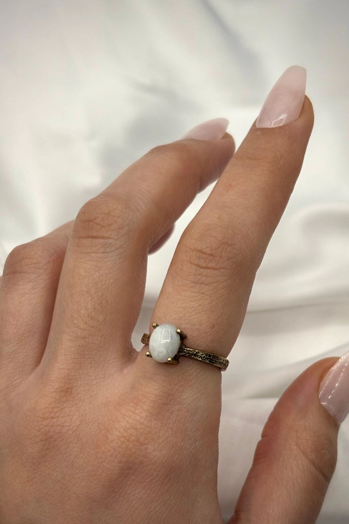 Vintage Seri Ayarlanabilir Paslanmaz Kararmaz Yüksek Oval Tasarım Ay Taşı Doğal Taş Bronz Yüzük