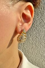 Exclusive Seri Zirkon Taşlı Gold Renk Ünlü Marka Model Kararma Yapmayan Kadın Şık Küpe