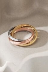 Premıum Seri Trinity Tasarım 3'lü İç içe Geçmiş Numaralı Kadın Çelik Stres Yüzüğü