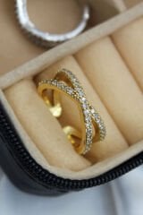 Çapraz Tasarım Zirkon Taşlı Ayarlanabilir Kadın Yüzük