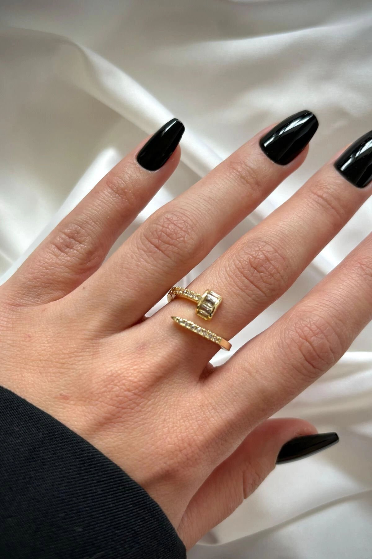 Özel Seri Baget Zirkon Taşlı Çivi Tasarım Ayarlanabilir Kadın Çelik Yüzük