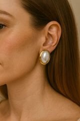 Premium Seri Düğme Tasarım Kararmaz Renk Atmaz Kadın Çelik Küpe