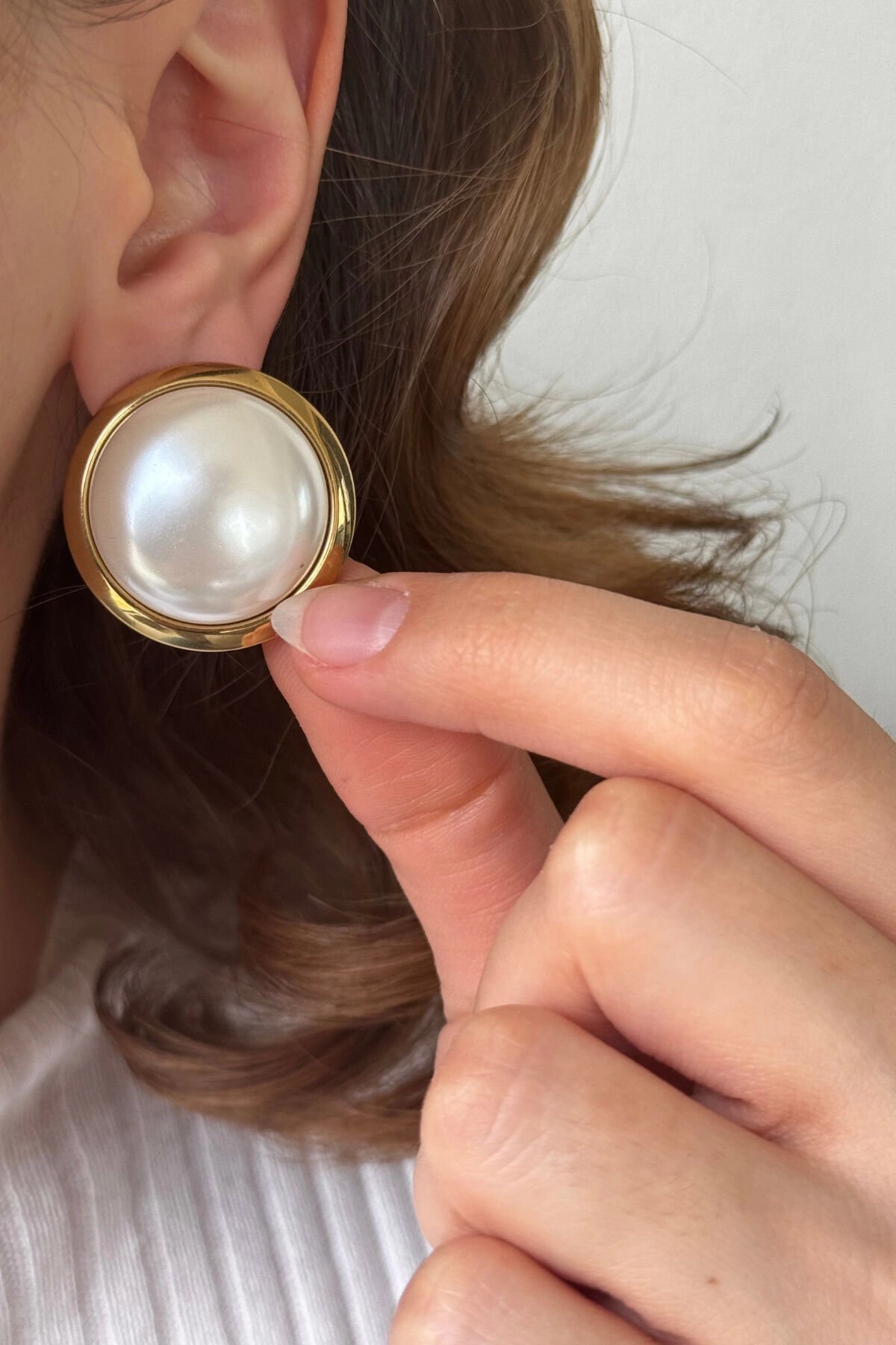 Premium Seri Düğme Tasarım Kararmaz Renk Atmaz Kadın Çelik Küpe