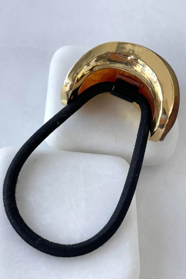 Mermer Görünümlü Tümsek Tasarım Gold Detaylı Kadın Lastik Toka Kahverengi