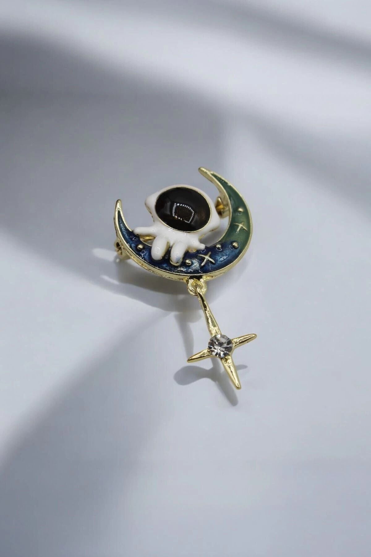 Premium Seri Astronot Galaksi Tasarım Unisex Broş Gold