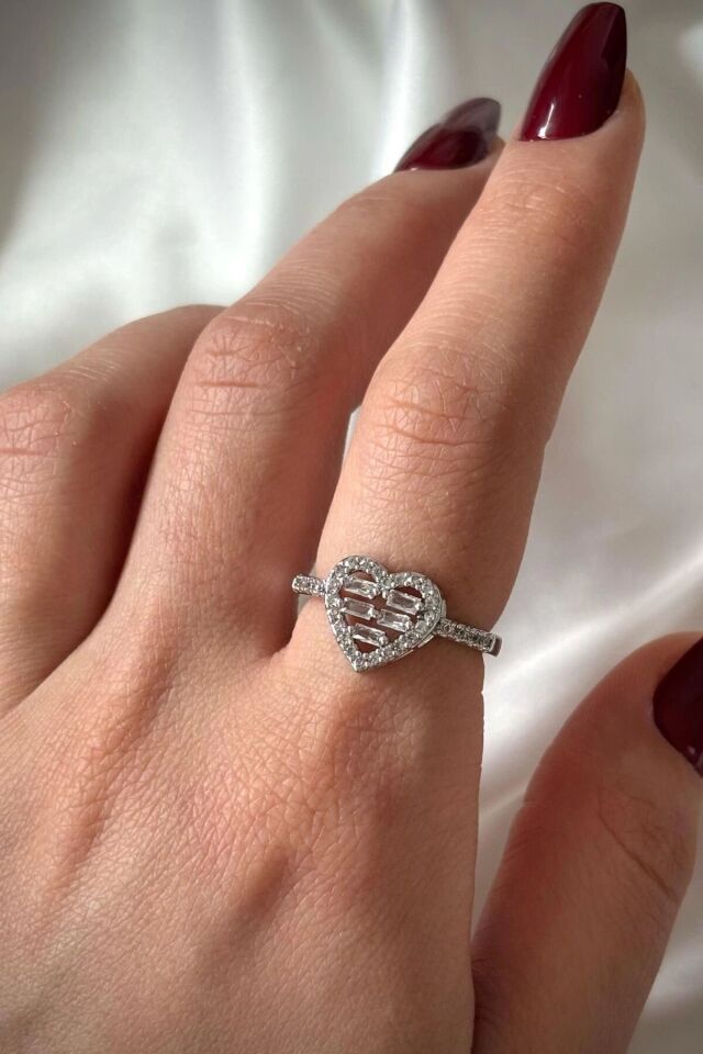Premium Seri Heart Layer Model Baget Taşlı Kalp Tasarım Ayarlanabilir Kadın Çelik Yüzük Gümüş