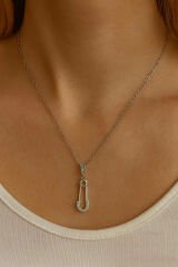 Zarif Zirkon Taşlı Kilitli İğne Tasarım Renk Atmaz Kararmaz Kadın Çelik Kolye