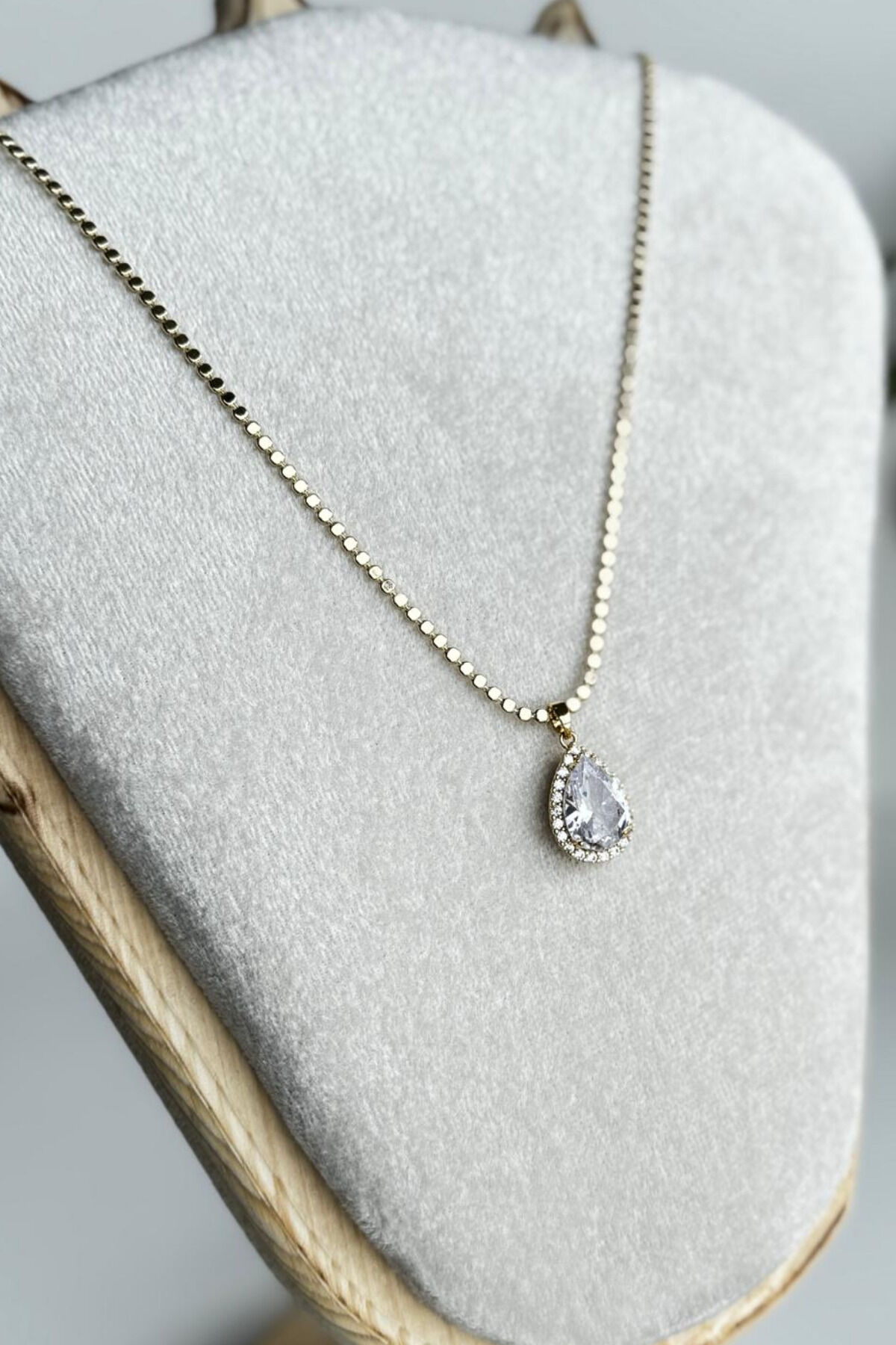 Ezme Çelik Zincirli Büyük Zirkon Damla Taş Kadın Çelik Kolye