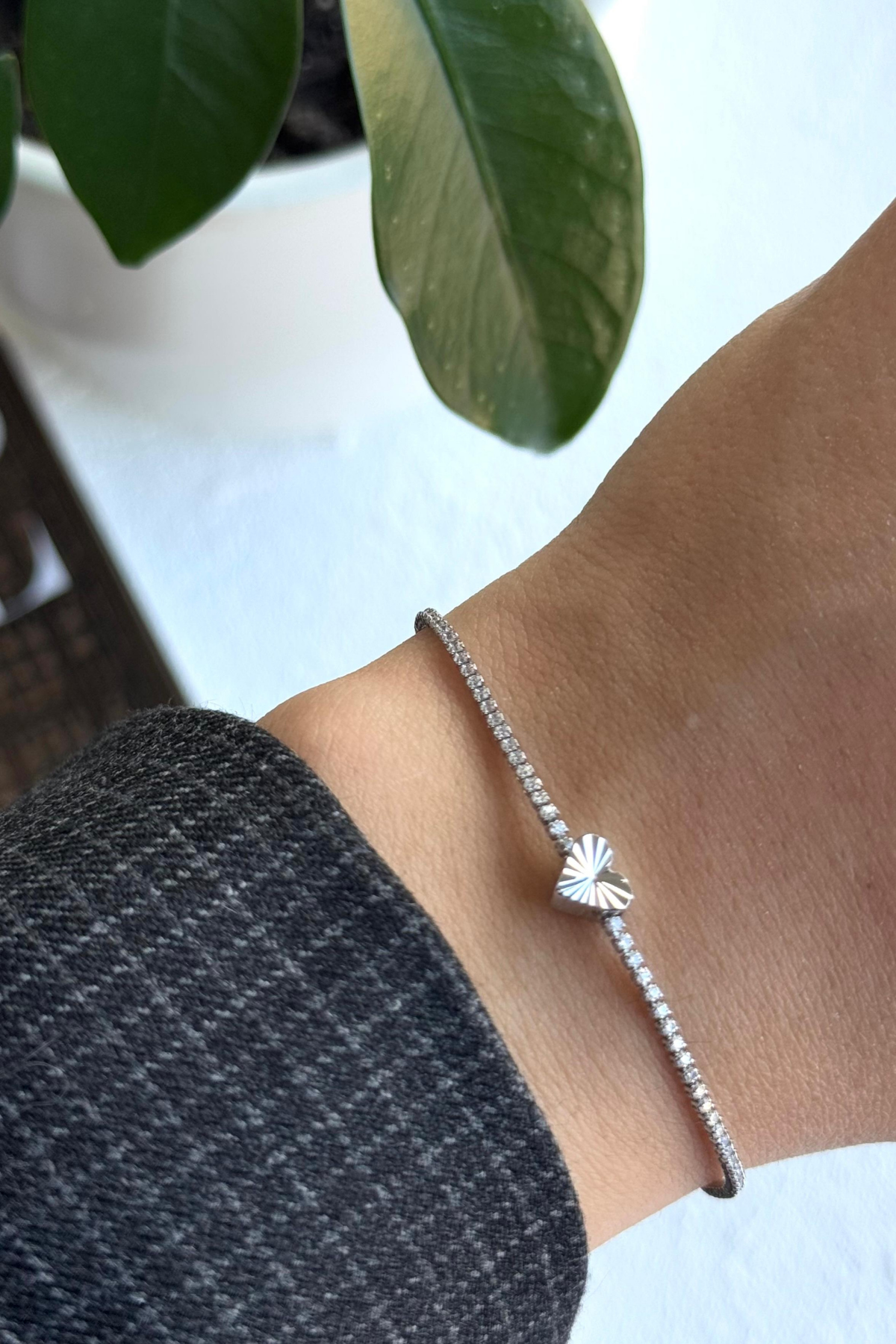 V.İ.P Seri Full Taşlı Su Yolu Kalp Model Renk Atmaz Kararmaz Garantili Kadın Çelik Bileklik