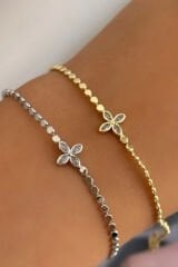 V.İ.P Seri Ezme Zincirli Yonca Çiçek Model Renk Atmaz Kararmaz Garantili Kadın Çelik Bileklik