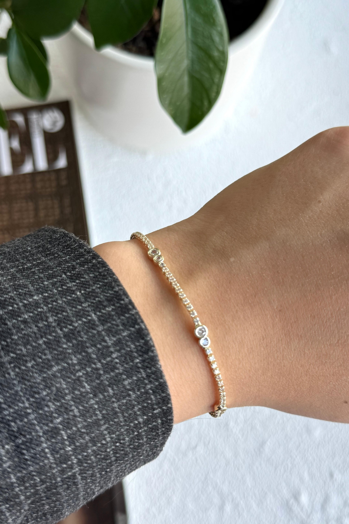 V.i.p Seri Full Taşlı Su Yolu Çoklu Damla Model Renk Atmaz Kararmaz Garantili Kadın Çelik Bileklik