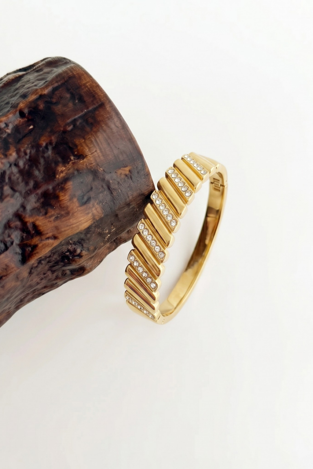 Özel Seri Gold Çizgili Zirkon Taş Detaylı Gold Çelik Kelepçe Bileklik