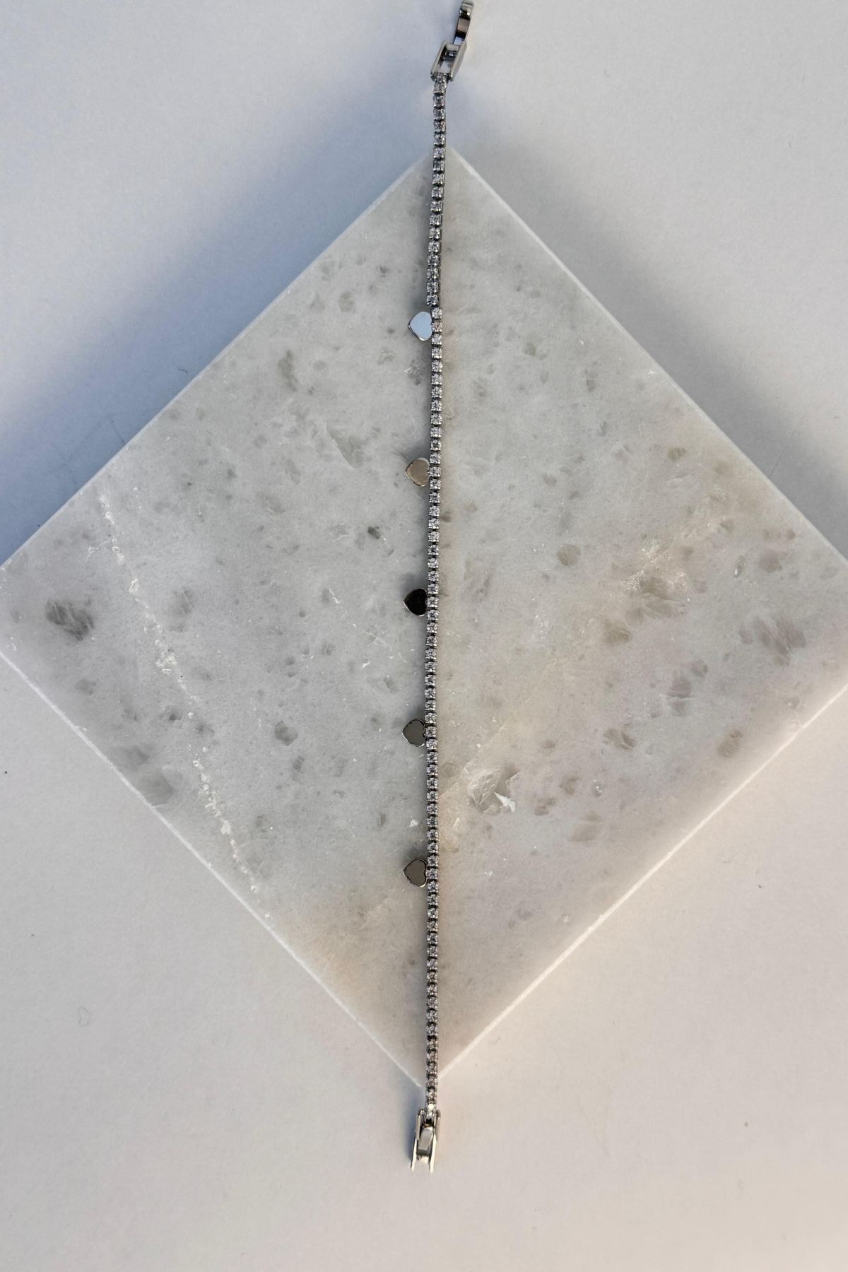 V.İ.P Seri Full Taşlı Su Yolu Çoklu Metal Kalp Renk Atmaz Kararmaz Garantili Kadın Çelik Bileklik