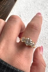 Büyük Yuvarlak Oval 3 Taş Tasarım Ayarlanabilir Kadın Çelik Yüzük