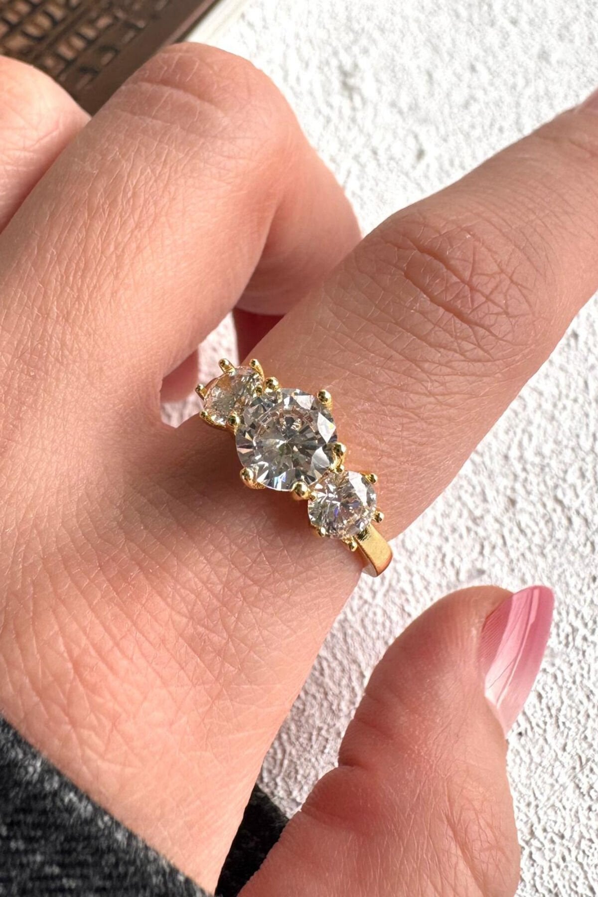 Büyük Yuvarlak Oval 3 Taş Tasarım Ayarlanabilir Kadın Çelik Yüzük