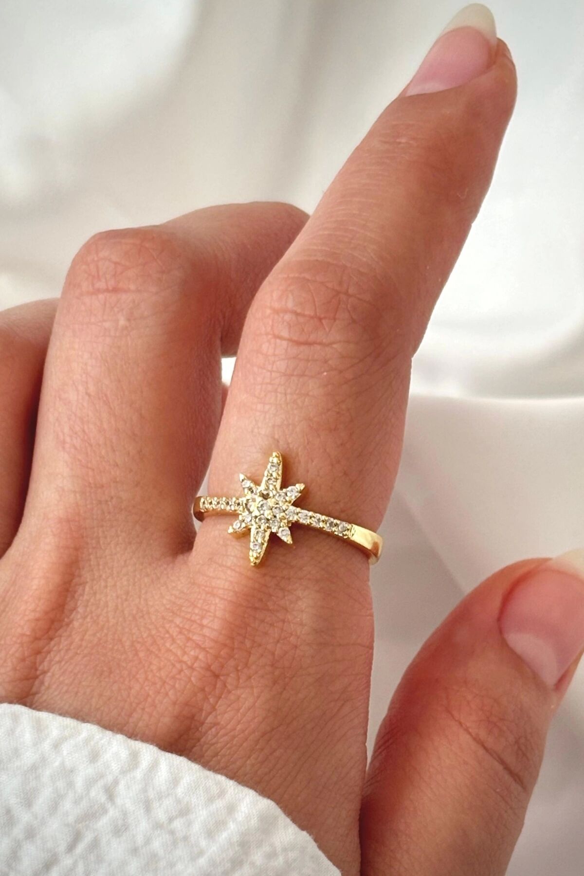 Yeni Sezon Yarım Tur Zirkon Taşlı Kutup Yıldızı Tasarım Ayarlanabilir Kadın Yüzük