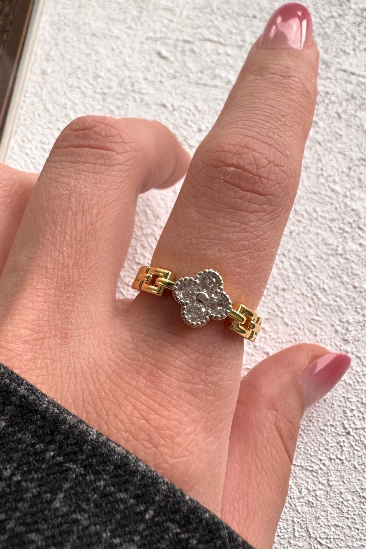 V.I.P Çift Renk Seri Zirkon Taşlı Lucky Bloom Zirkon Taşlı Yonca Tasarım Ayarlanabilir Çelik Yüzük