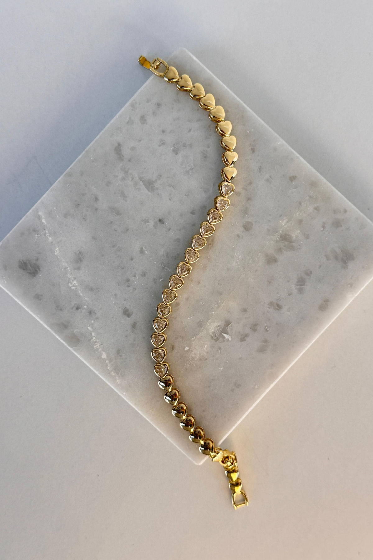 Luxe Romance Kuyumcu İşçiliği 14K Altın Kaplama Premium Seri Kadın Çelik Bileklik