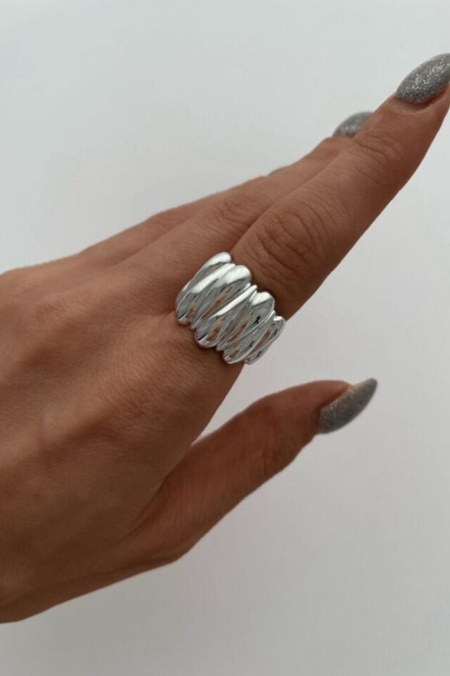 Yeni Sezon Twist Luxe Tasarım Ayarlanabilir Kadın Yüzük Gümüş