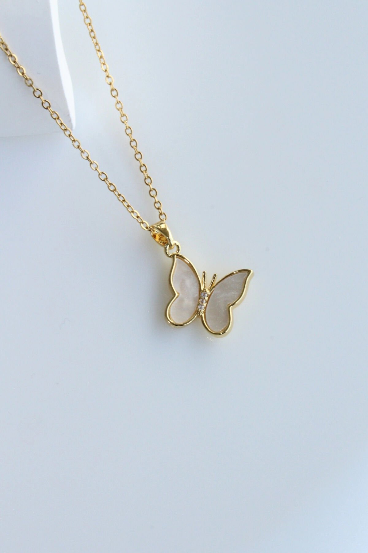 Exclusive Seri Mineli Kelebek Model Kadın Çelik Kolye 316 L Paslanmaz Kararma Yapmaz