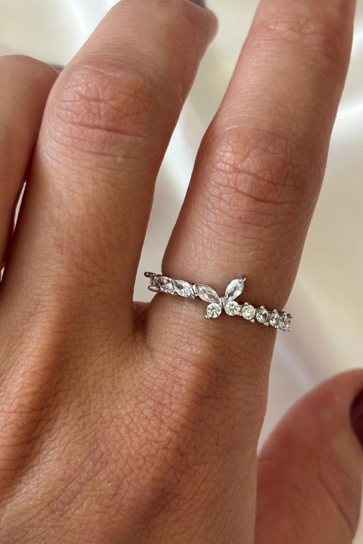 İthal Seri Zarif Zirkon Taşlı Kelebek Tasarım Ayarlanabilir Kadın Çelik Yüzük