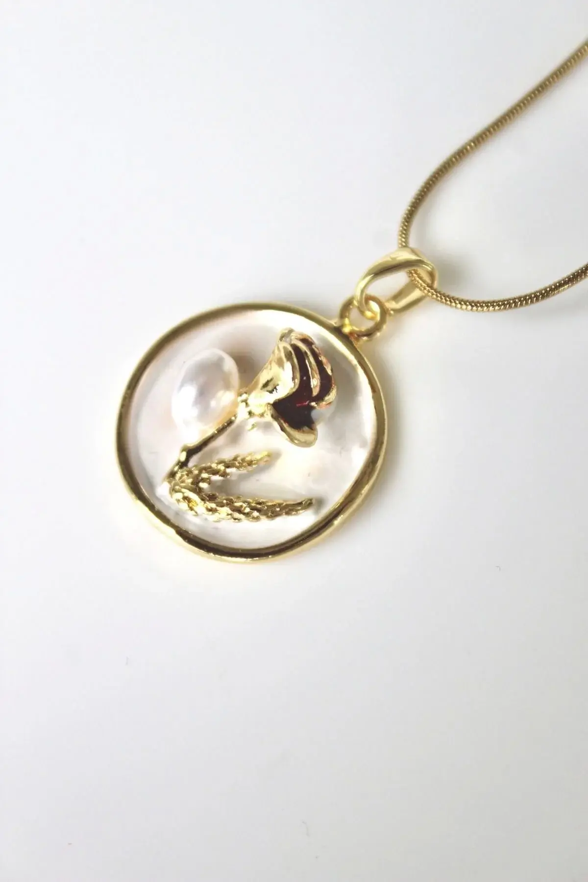 Vintage Incili Beyaz Gül Motifli 3d Tablo Tasarım Kadın Çelik Kolye