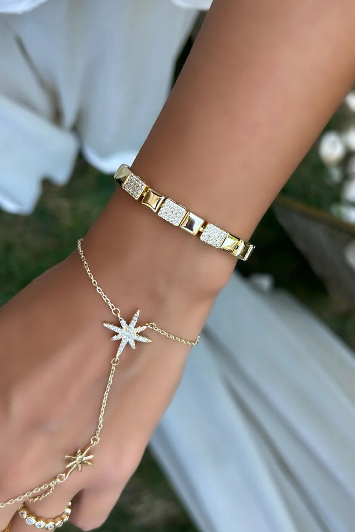 Radiant Blocks Kuyumcu İşçiliği 14K Altın Kaplama Premium Seri Kadın Çelik Bileklik