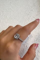 Özel Seri Ovelia Baget Tek Taş Yarım Tur Minimal Taşlı Tasarım Ayarlanabilir Kadın Çelik Yüzük