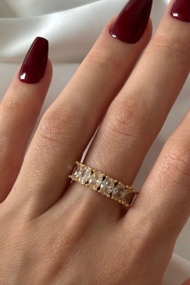 Exclusive Seri Ayarlanabilir Kararmaz Kenarları Burgu Model Oval Sıra Taş Kadın Çelik Yüzük Gold