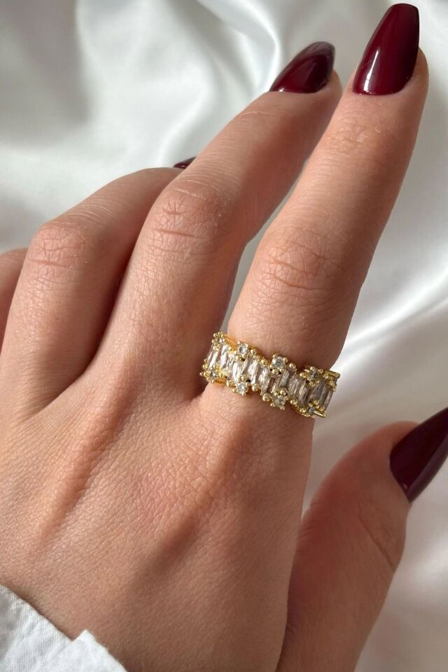 Premium Seri Line Model Zirkon Taşlı Çapraz Baget Tasarım Ayarlanabilir Kadın Çelik Yüzük Gold