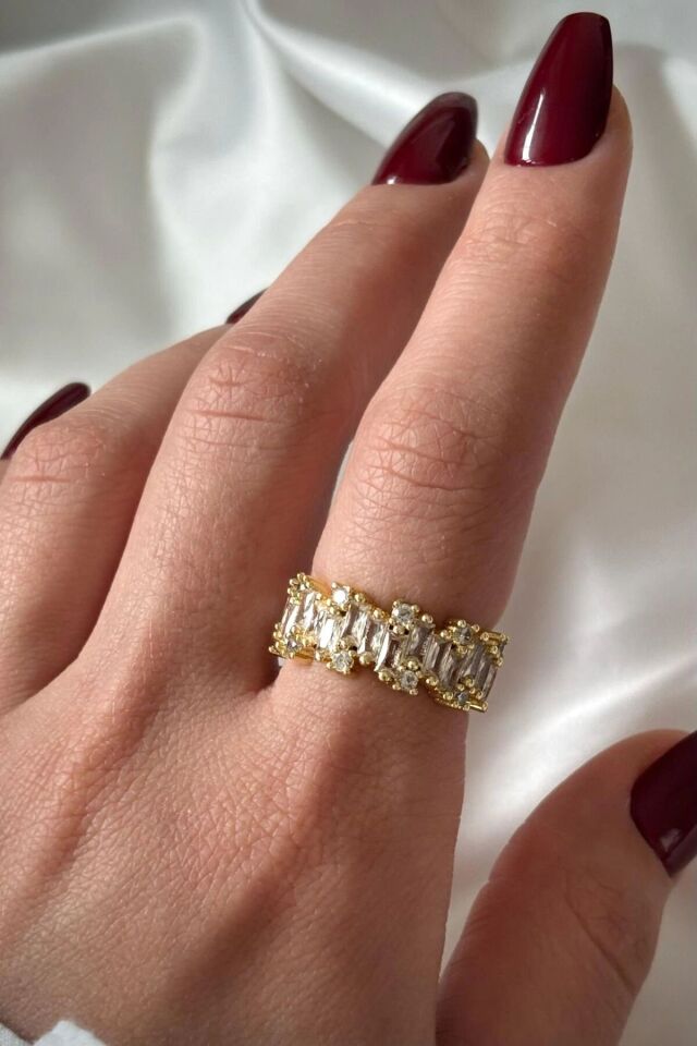 Premium Seri Line Model Zirkon Taşlı Çapraz Baget Tasarım Ayarlanabilir Kadın Çelik Yüzük Gold