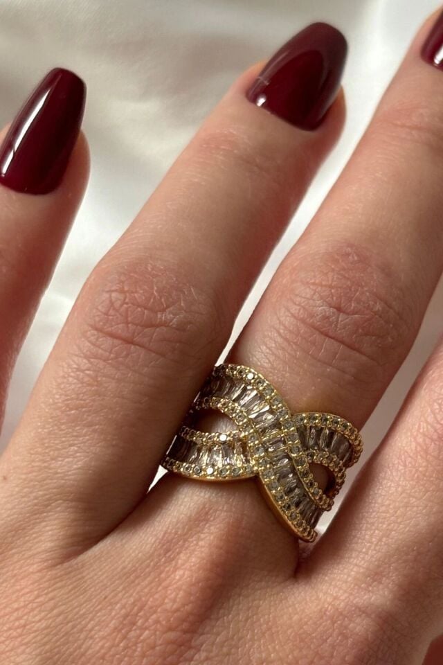 Exclusive Seri Ayarlanabilir Kararmaz Gurmet Model Zirkon Taşlı Kadın Çelik Yüzük Gold