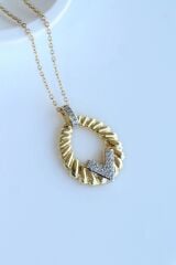 Zarif Burgulu Elips Zirkon Taşlı V Tasarım Renk Atmaz Kararmaz Kadın Çelik Kolye