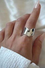 Premium Seri Wind Cilalı Ayarlanabilir Kadın Çelik Yüzük