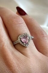 Premium Seri Sevgililer Günü Özel Pembe Zirkon Taşlı Kalp Tasarım Ayarlanabilir Kadın Çelik Yüzük